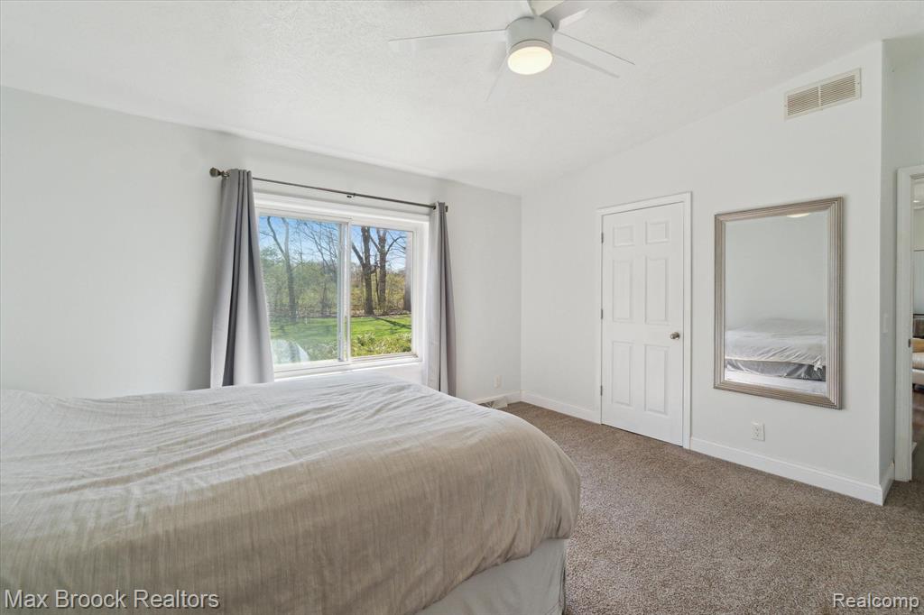 7665 PONTIAC LAKE Road, White Lake, MI — Photo 31