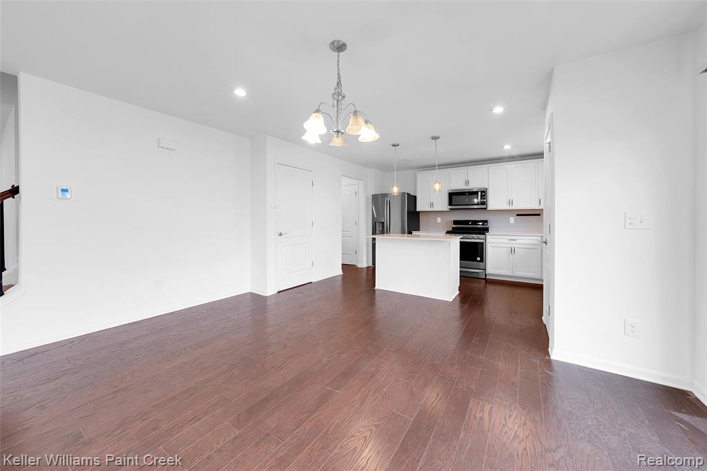 5225 Marie Lane, Sterling Heights, MI 48310 — Photo 8