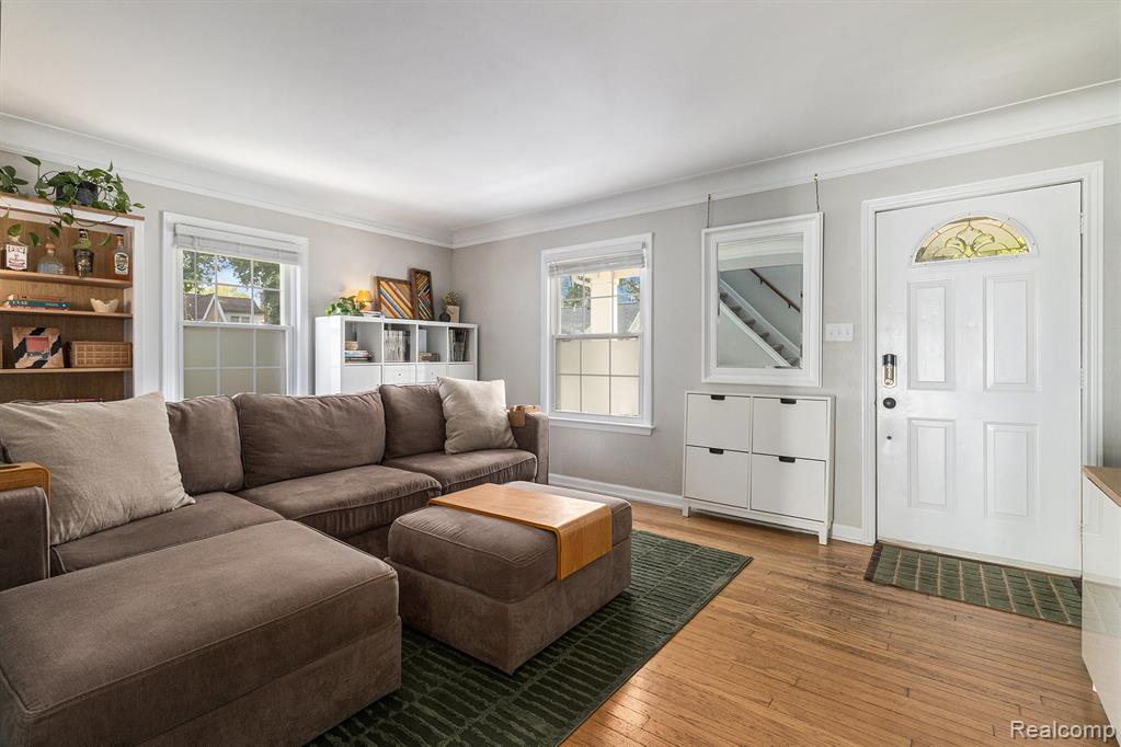 915 N Altadena Avenue, Royal Oak, MI 48067 — Photo 4