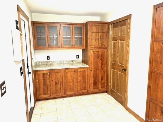 7060 MERRYBROOK, West Bloomfield, MI — Photo 12