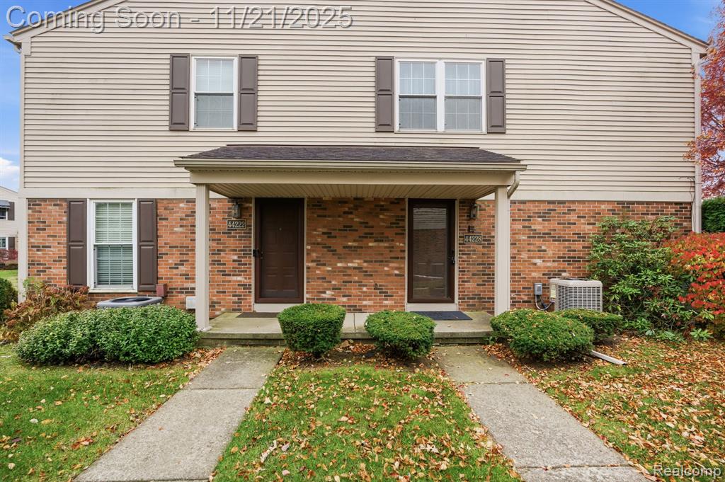 44228 Providence Drive, Clinton Twp, MI 48038 — Photo 2