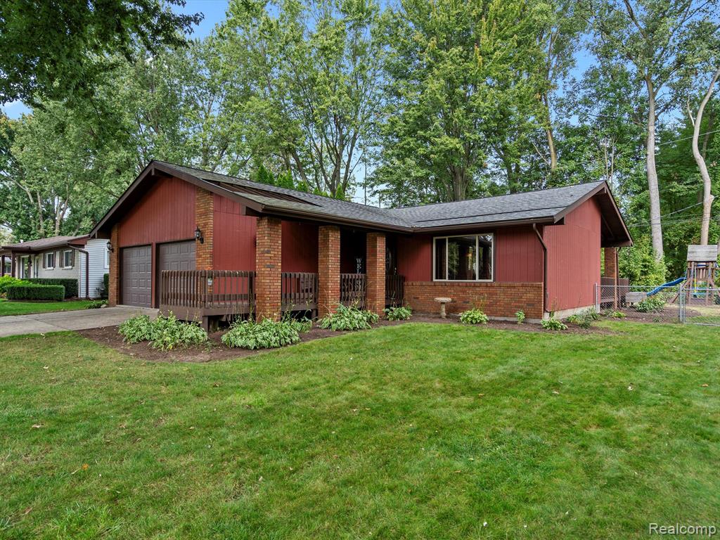 8319 PAMELA Street, Shelby, MI 48316 — Photo 4