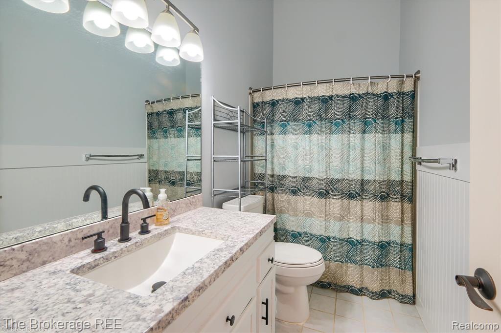 2653 Ravine Side Lane N, Howell, MI 48843 — Photo 41