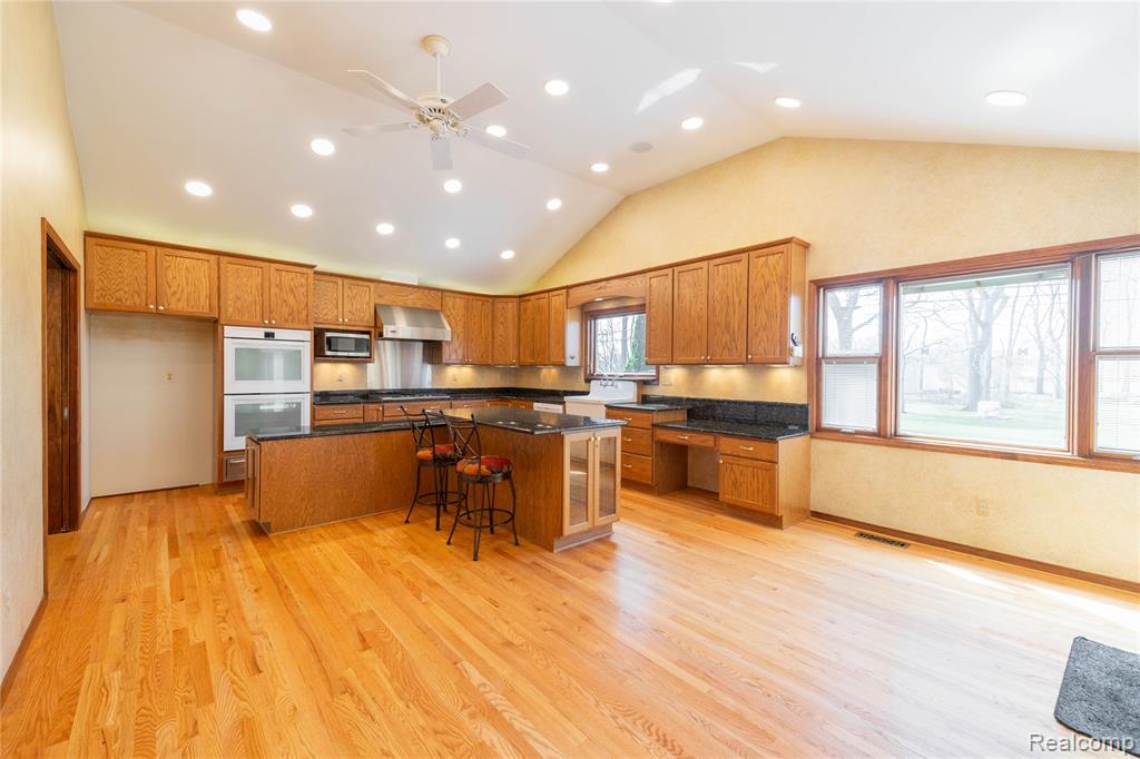 7611 Ferry Road, Grosse Ile, MI 48138 — Photo 16