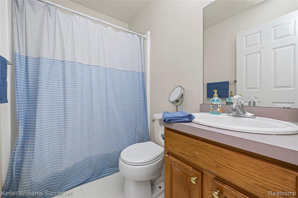 882 Natures Cove Court, Wixom, MI 48393 — Photo 20