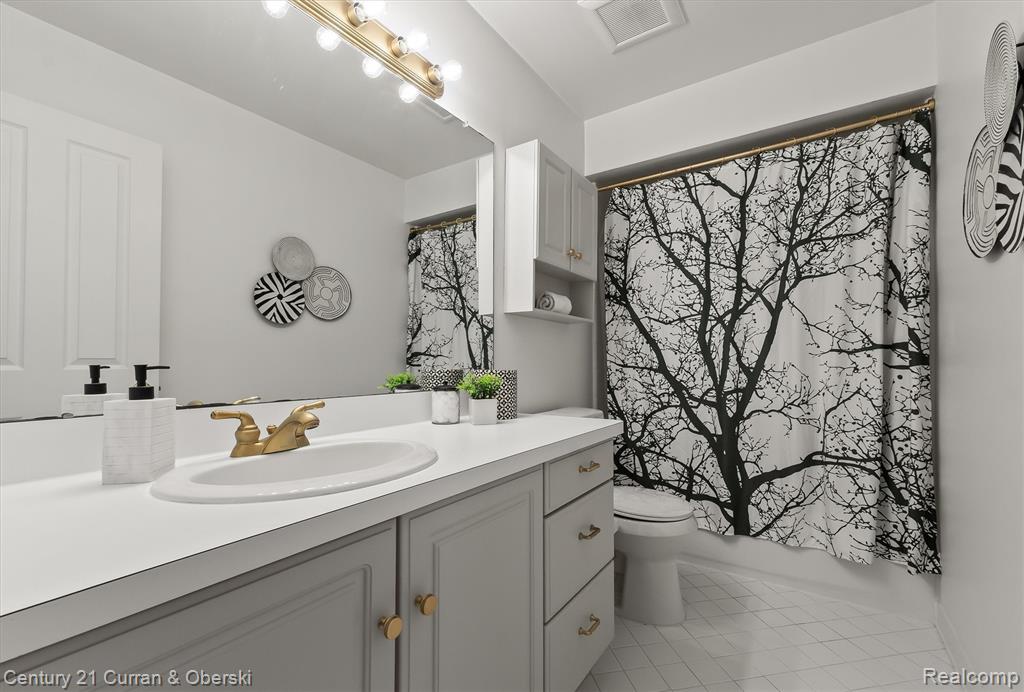 43552 Karli Lane, Canton, MI 48188 — Photo 30