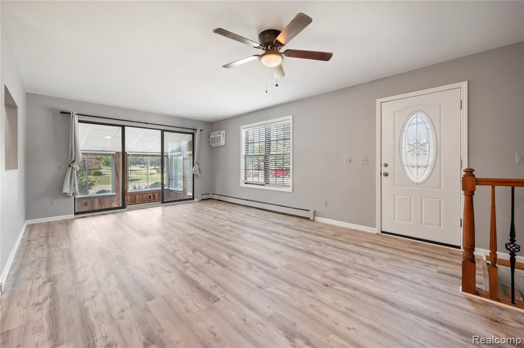 11830 Shenandoah Drive, 4, South Lyon, MI 48178 — Photo 5