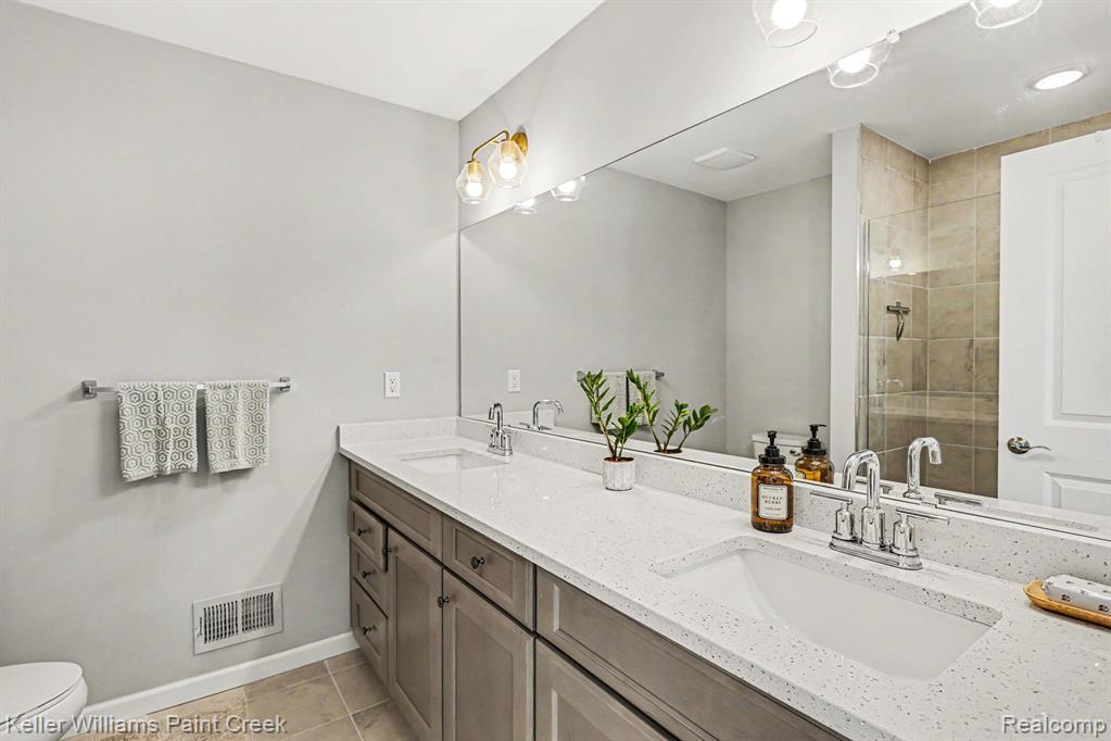 750 Huntley Lane, Troy, MI 48085 — Photo 11