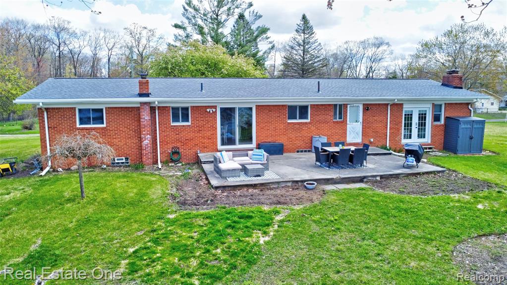 327 Coats Road, Lake Orion, MI 48362 — Photo 44