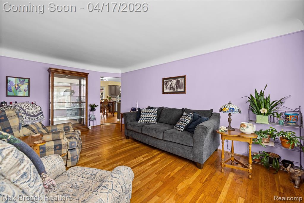27916 Walker Avenue, Warren, MI 48092 — Photo 3