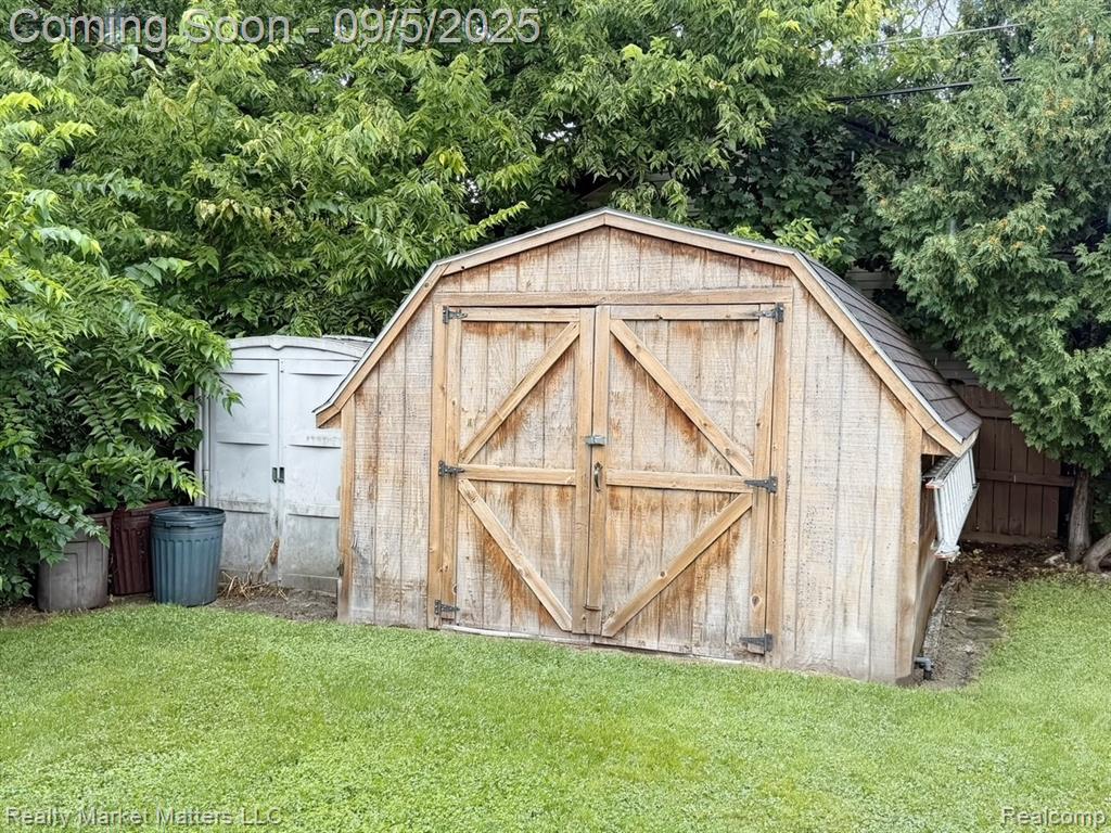 418 Chalmers Street, Flint, MI 48503 — Photo 26