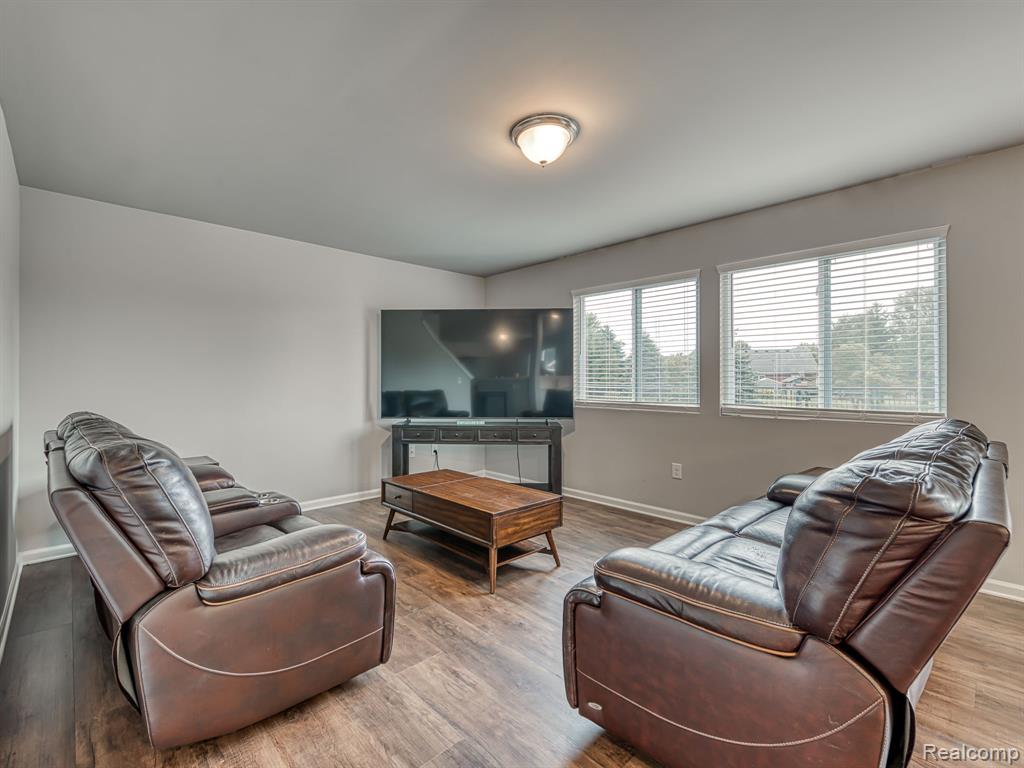 410 Settlers Cove, Tecumseh, MI 49286 — Photo 8