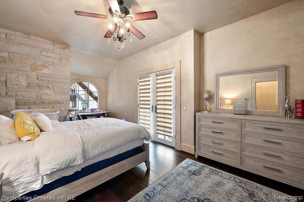 3701 Northwood, West Bloomfield, MI, 48324