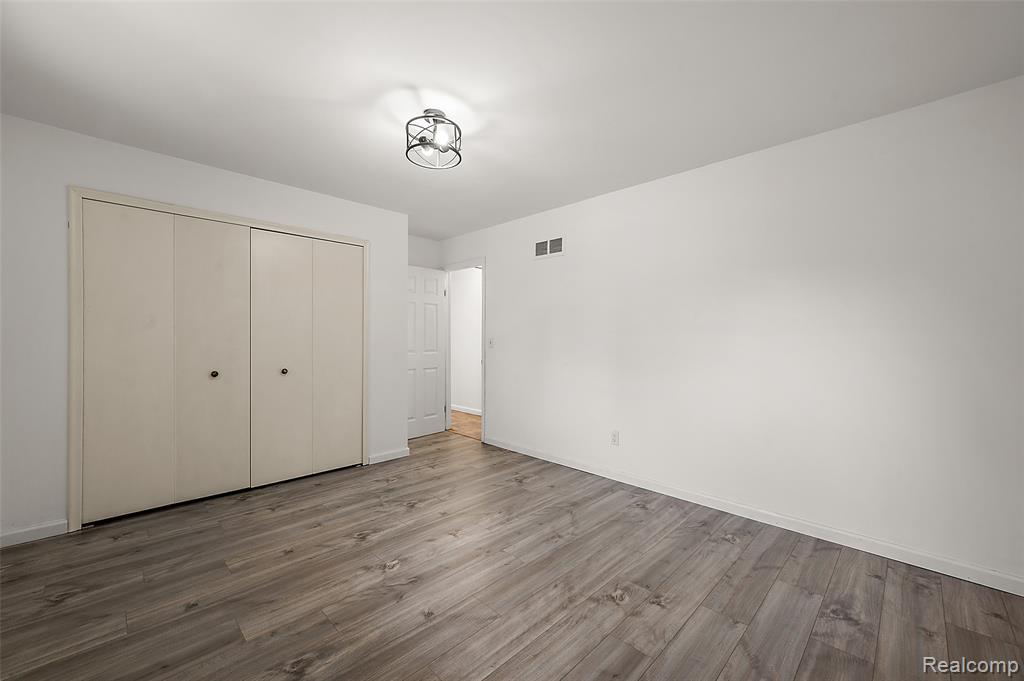 7427 Emerson, Washington, MI — Photo 43
