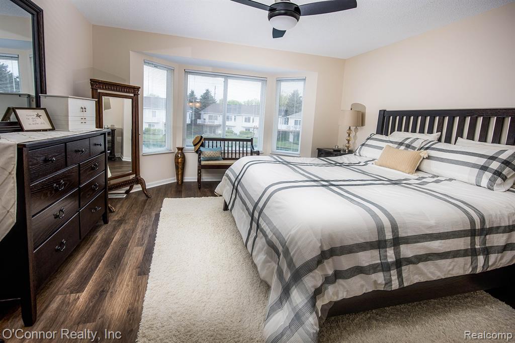 828 Crystal Lane, Marysville, MI 48040 — Photo 15