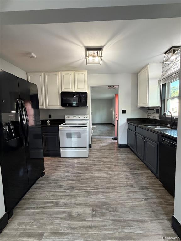 6798 Saline Drive, Waterford, MI 48329 — Photo 10