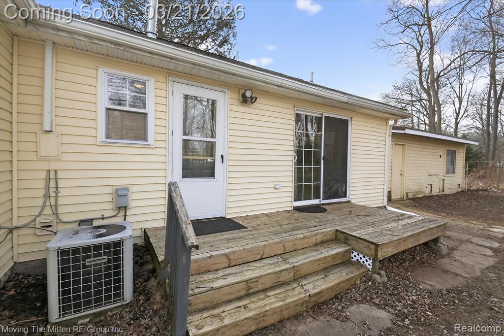 40220 Harris Road, Belleville, MI 48111 — Photo 31