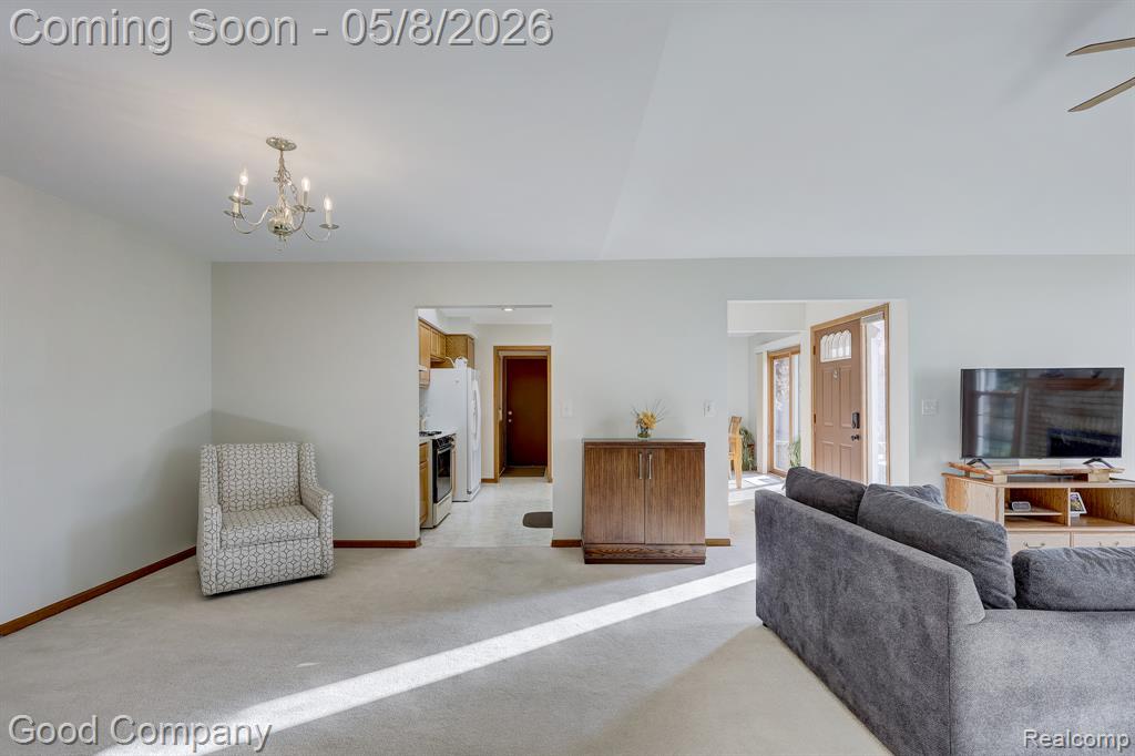 48390 Seawind Court, Utica, MI 48315 — Photo 10