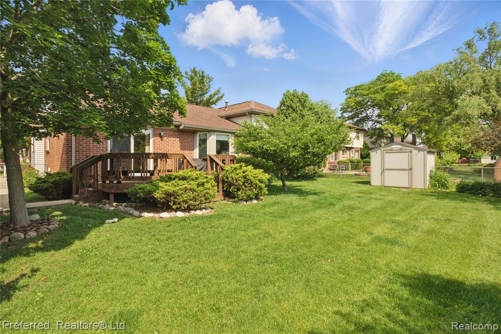 8530 Elmhurst Street, Canton, MI 48187 — Photo 36
