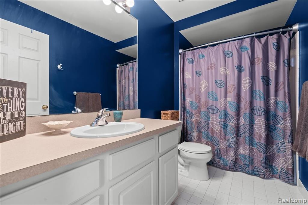 4583 Racewood Drive, Commerce Twp, MI 48382 — Photo 24