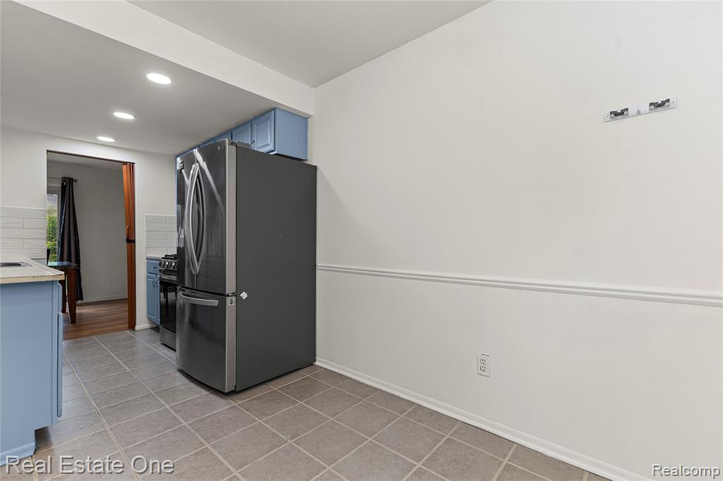 959 Kirts Boulevard, Troy, MI 48084 — Photo 18