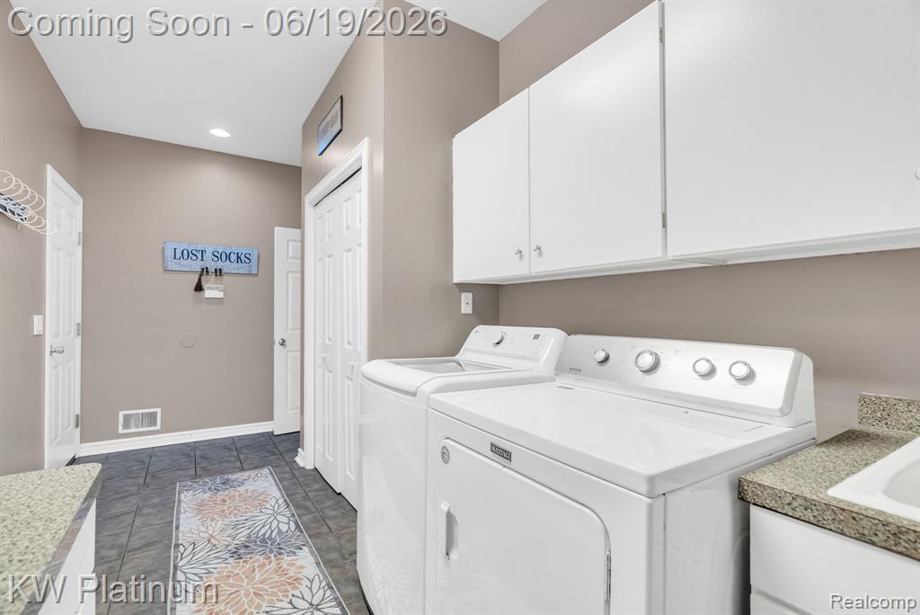 4270 Greenview Circle, Fort Gratiot, MI 48059 — Photo 26