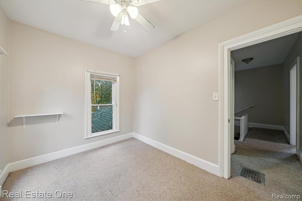 95 N WASHINGTON Street, Oxford, MI 48371 — Photo 32