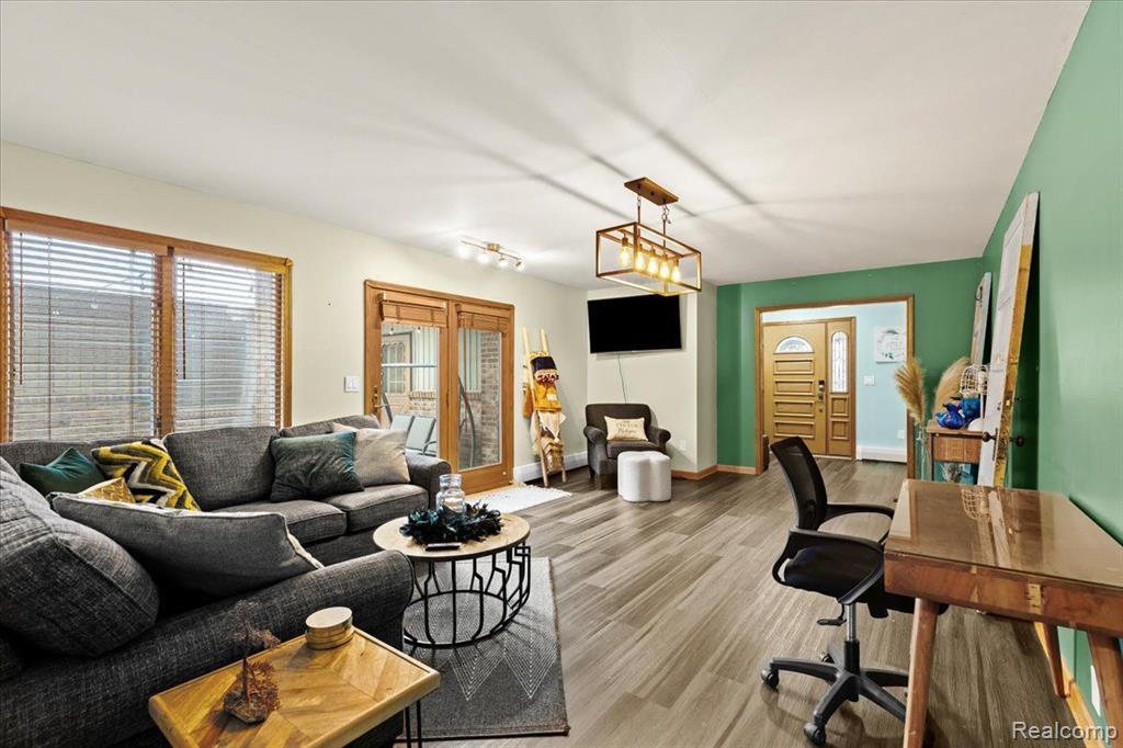 1415 ROSE CENTER Road, Fenton, MI 48430 — Photo 11
