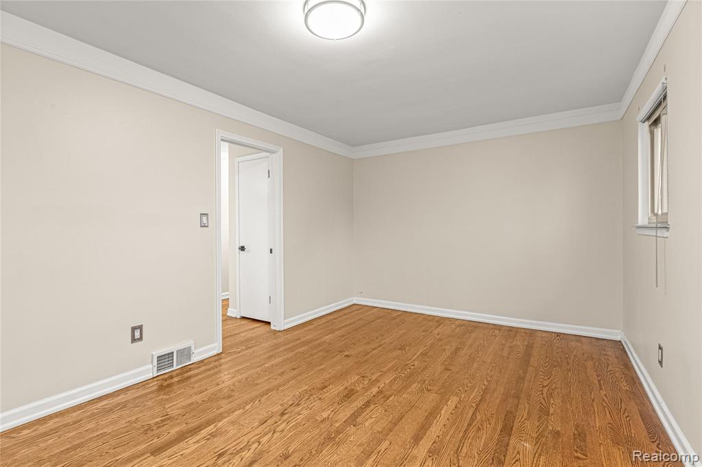 7148 Plainfield Street, Dearborn Heights, MI 48127 — Photo 20