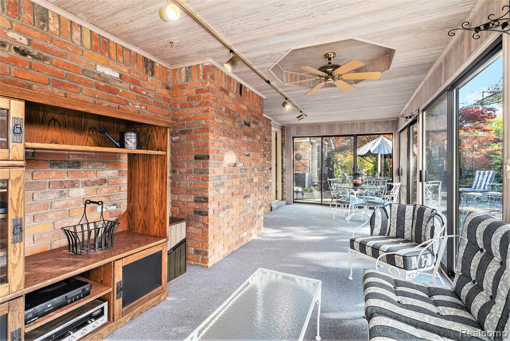 4597 Broughton Drive, Bloomfield Hills, MI 48301 — Photo 45