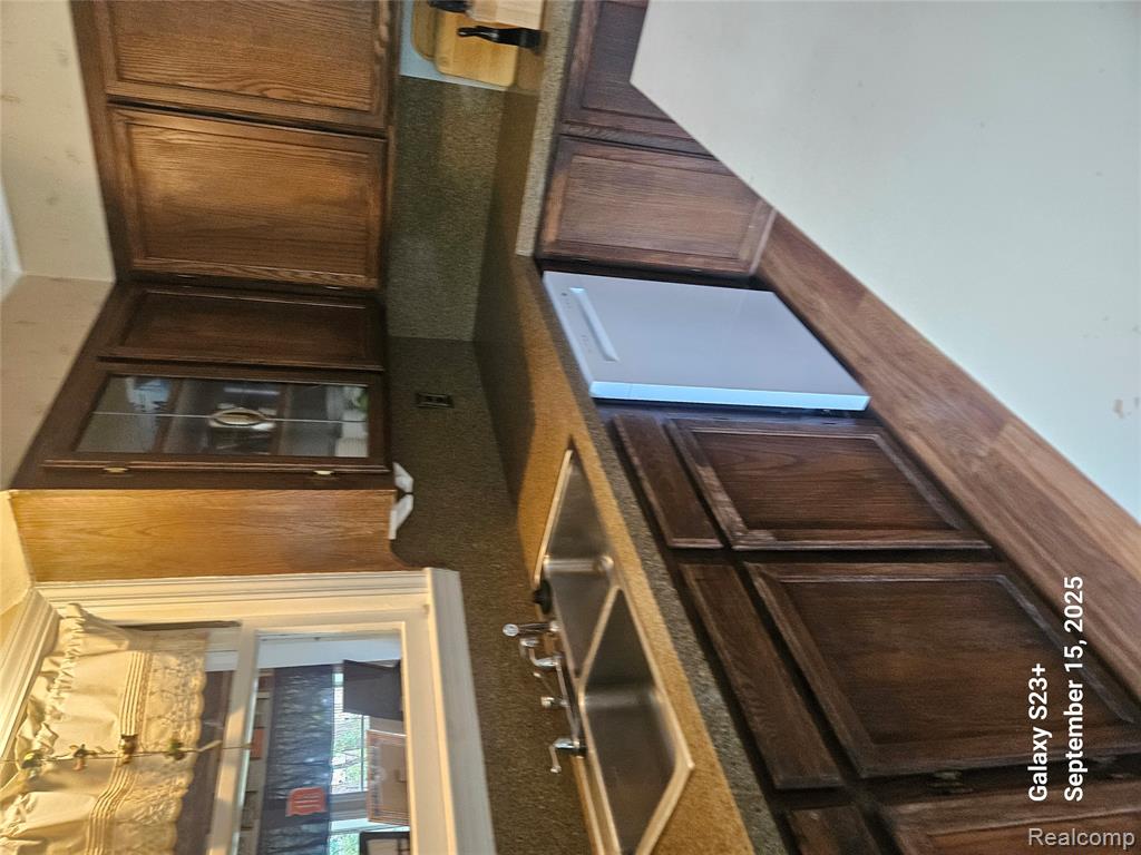 624 Hickory Street, Fenton, MI 48430 — Photo 17
