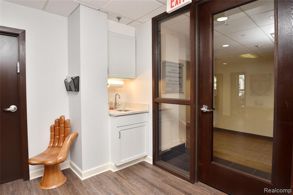 401 S Old Woodward Avenue, Birmingham, MI 48009 — Photo 14