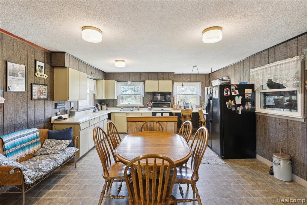 8023 Bray Road, Vassar, MI 48768 — Photo 9