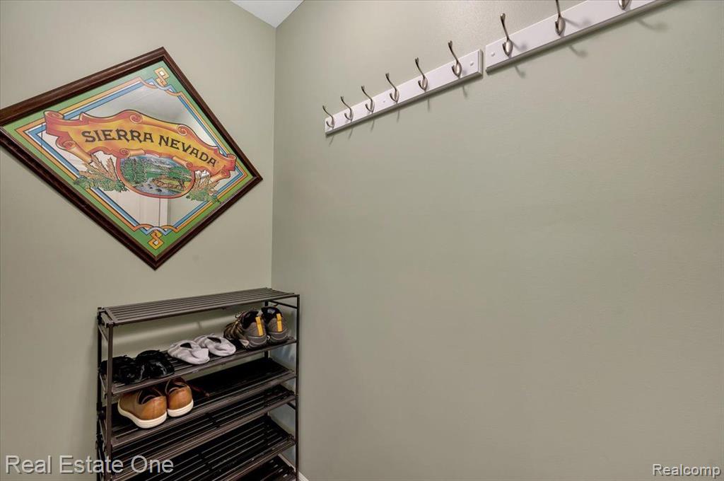 15201 ADRI Circle, Walled Lake, MI 48390 — Photo 21