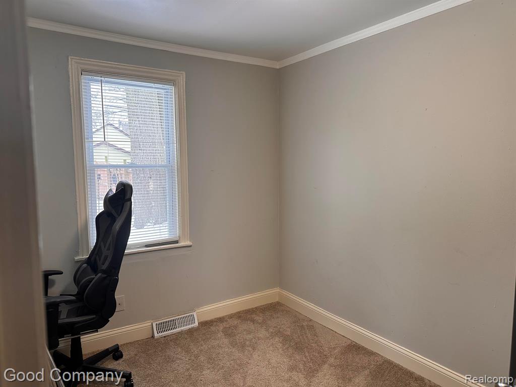 419 W HAYES Avenue, Hazel Park, MI 48030 — Photo 11