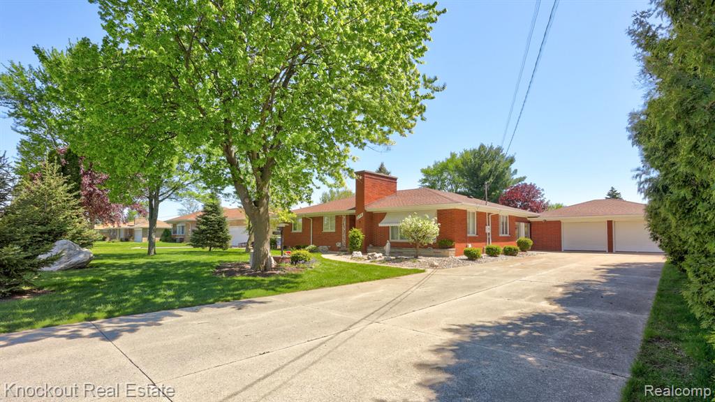 275 S Airport Road, Saginaw, MI 48601 — Photo 49