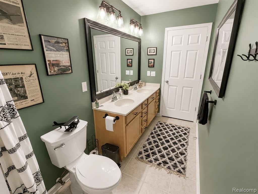 4097 Chenlot Lane, Waterford, MI 48328 — Photo 16