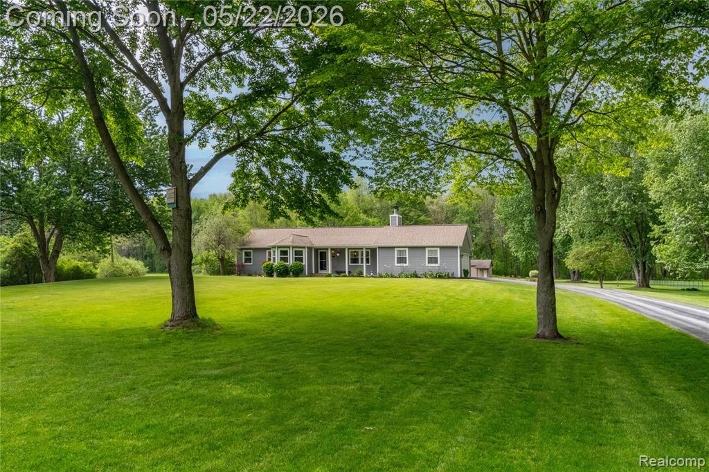 542 Tracey Lane, Brighton, MI 48114 — Photo 2