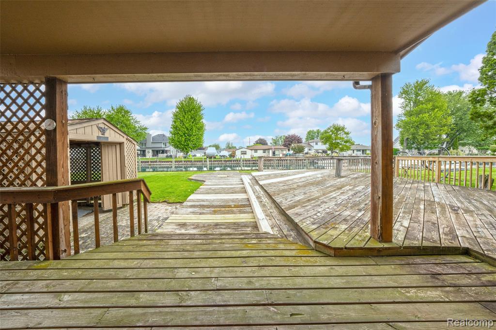 7774 Colony Drive, Clay, MI 48001 — Photo 31