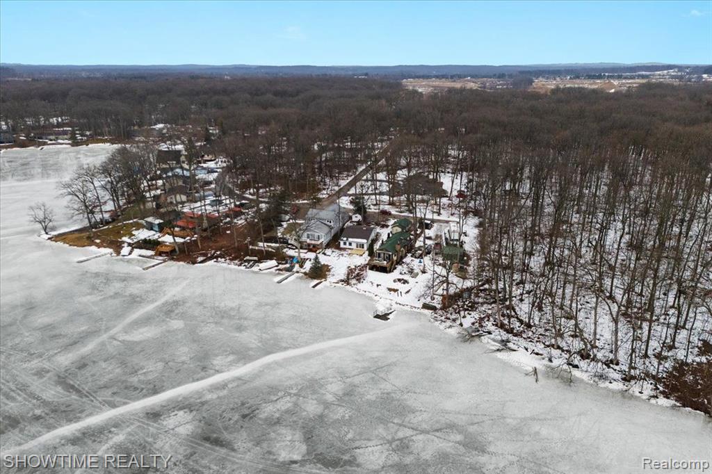 6739 BIG TRAIL Road, Holly, MI 48442 — Photo 35