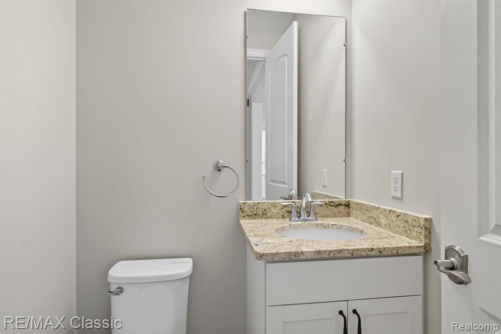 24530 Pinnacle Circle, 25, South Lyon, MI 48178 — Photo 6