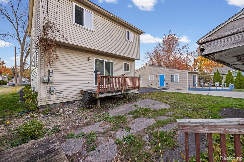 3977 Cresthaven Drive, Waterford, MI 48328 — Photo 28