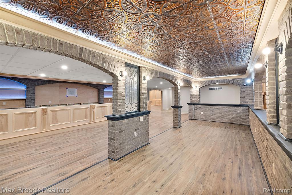 47900 W Nine Mile Road, Novi, MI — Photo 49