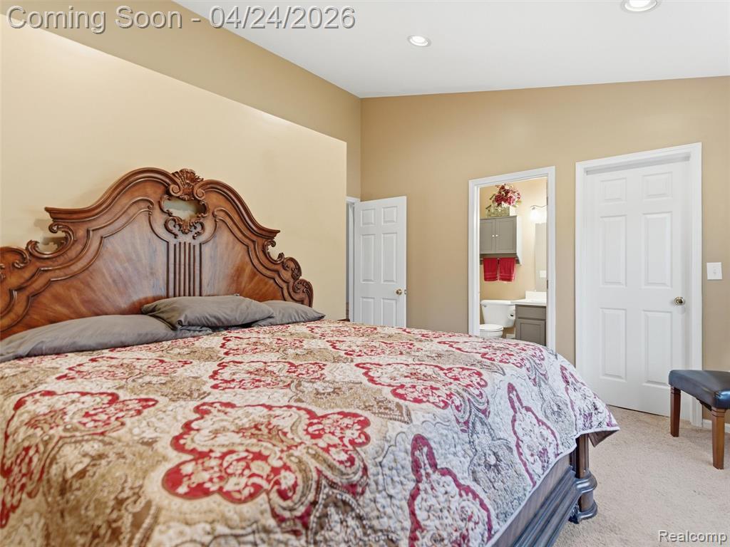 5617 Millpointe Drive, Waterford, MI 48327 — Photo 13