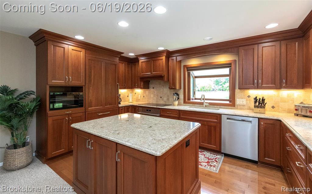12168 CARRIAGE TRAIL Circle, Davisburg, MI 48350 — Photo 25