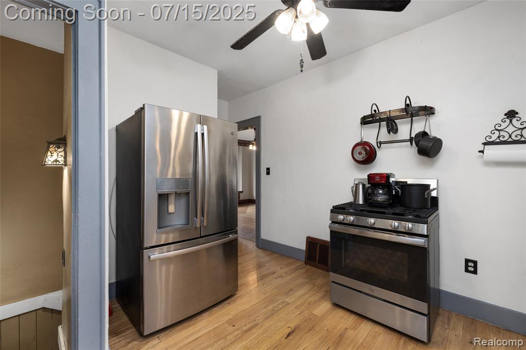 202 E Mill Street, Capac, MI 48014 — Photo 13