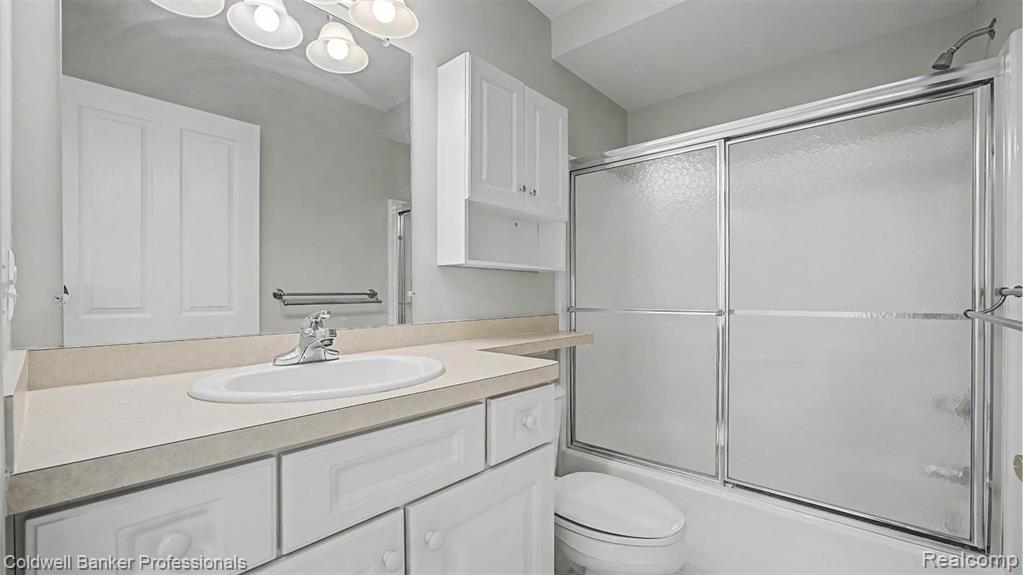 5711 Ortman Drive, Sterling Heights, MI 48314 — Photo 14