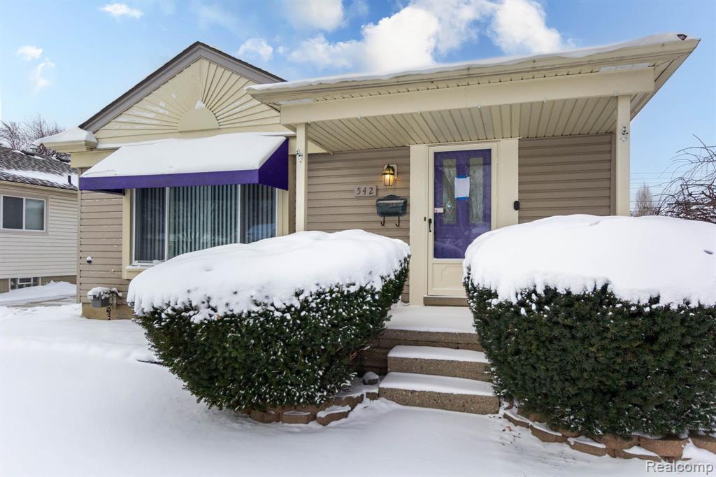 542 S Manitou Avenue, Clawson, MI — Photo 3