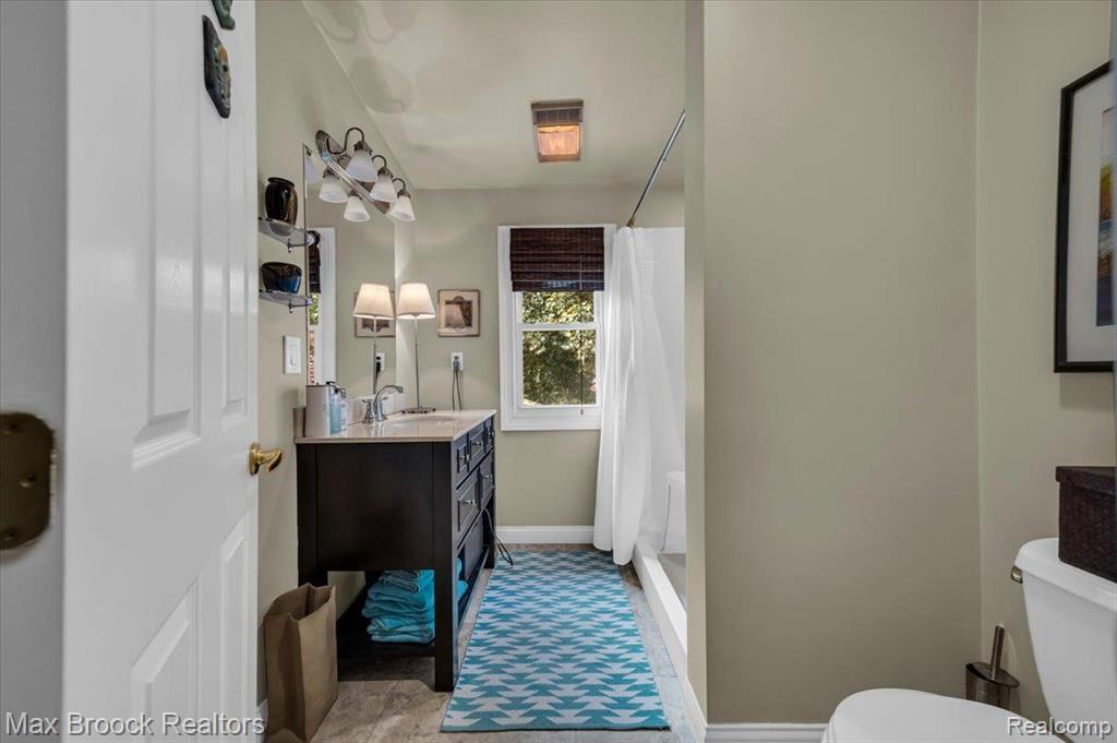 710 HARTLAND Drive, Troy, MI 48083 — Photo 22