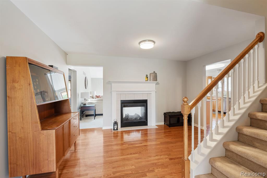 6197 MOUNTAIN LAUREL Drive, Brighton, MI 48116 — Photo 3